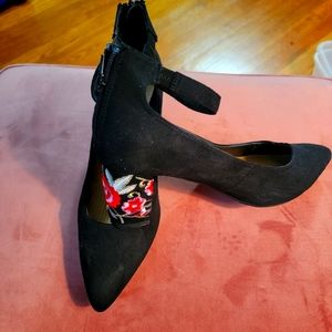 Comfortview pumps 10W worn once